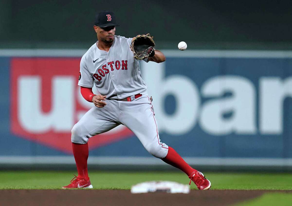 Xander Bogaerts bids Red Sox farewell after signing with Padres