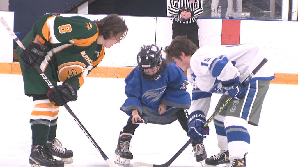 87646 Vo Bristol Plymouth Ssvt Bhk V Isteele Tria00 00 17 48still001