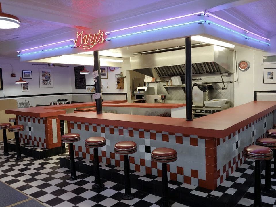 Famous Newport diner set to close after 50 years of operation | ABC6