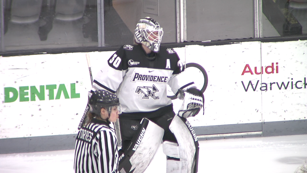 90300 Vo Pc Holy Cross Whk V Isteele00 00 27 03still001