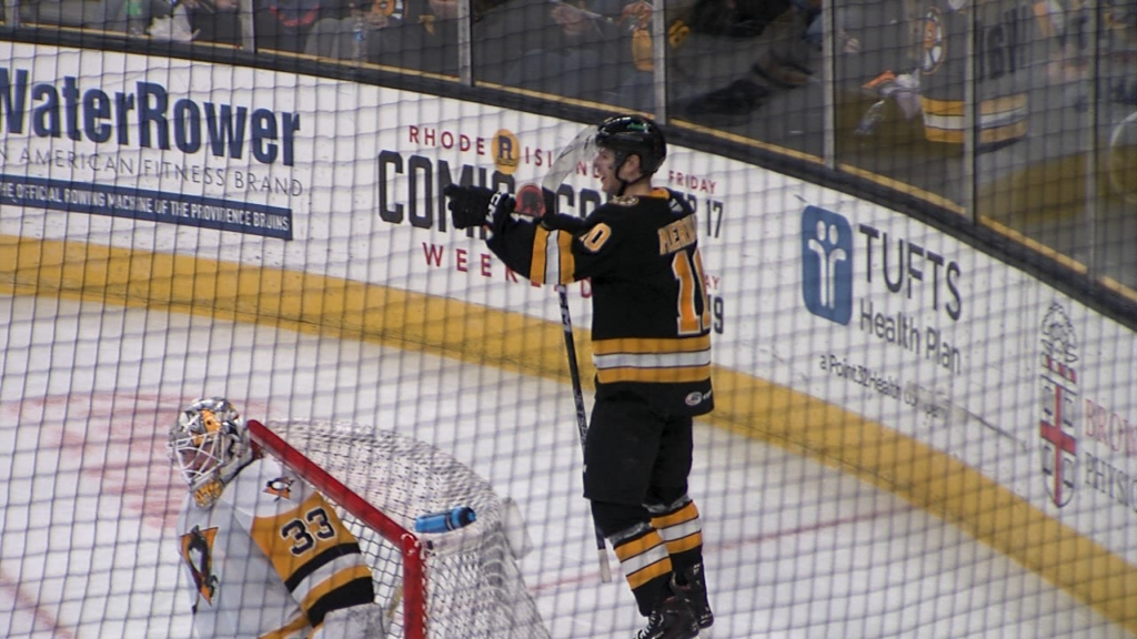 90314 Vo Pbruins Penguins V Isteele Tria00 00 16 18still001