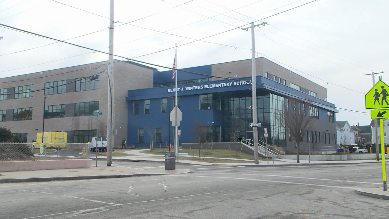 Winters Elementary School to remain closed because of arctic blast