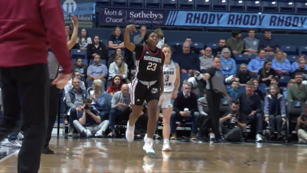 91078 Vo Uri Umass Wbb Rv Isteele00 00 13 46still001