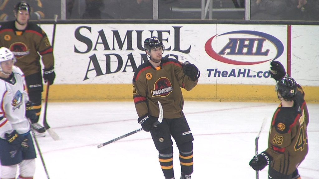 91282 Vo Pbruins Springfield V Isteele00 00 17 06still001