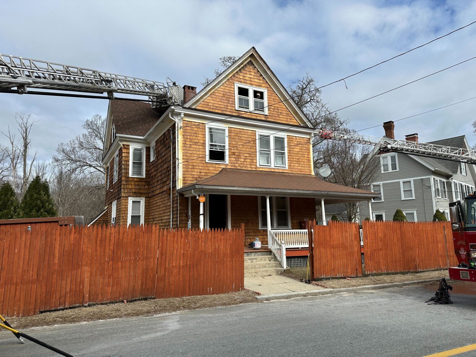 Fire breaks out in Smithfield home ABC6