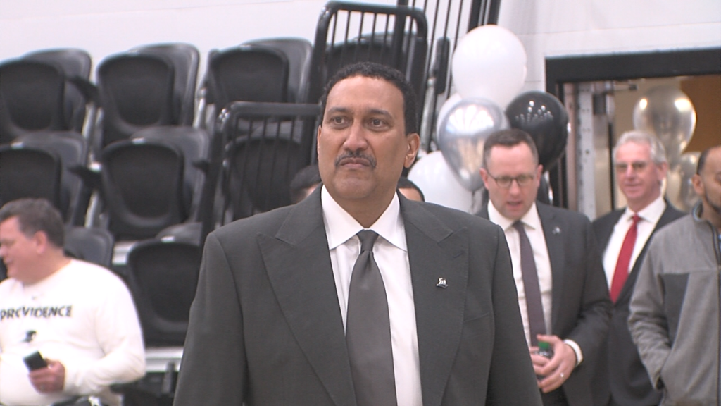 97200 Vo Pc V Assistant Coaches Isteele00 00 00 00still001