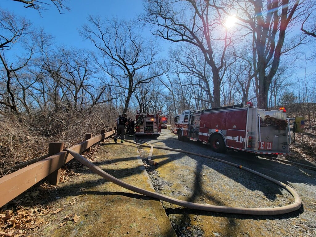 Providence Firefighters Battle Brush Fire At Neutaconkanut Park Abc6