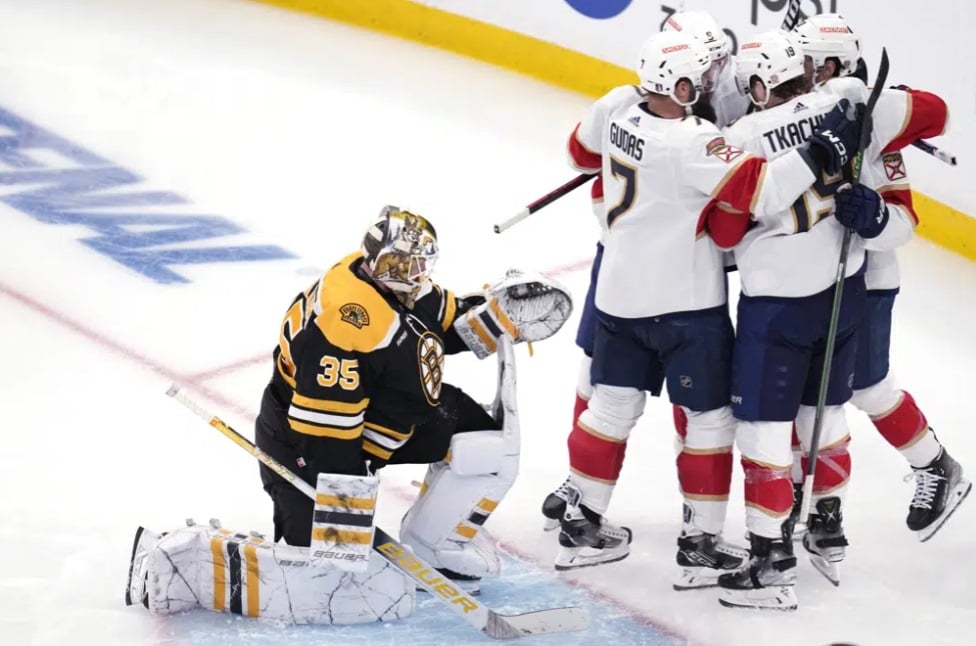 Bruins 4 19