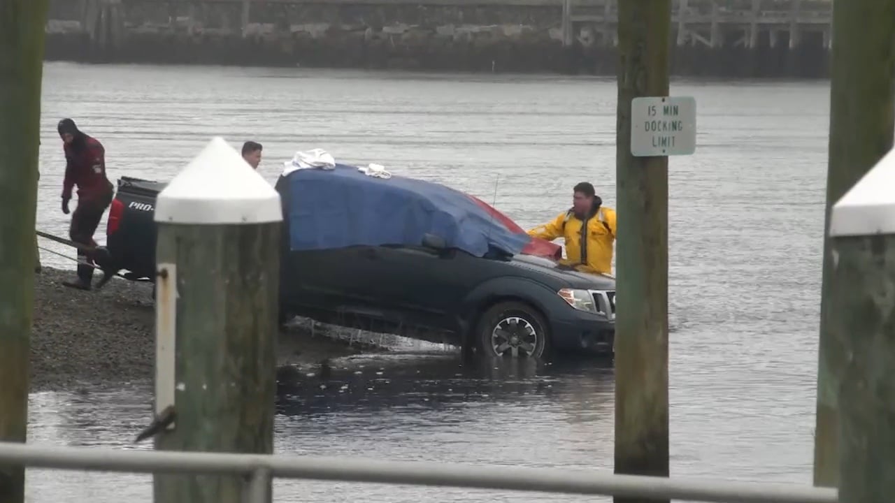 East Providence Police Identify Man Found In Submerged Truck Abc6 7818