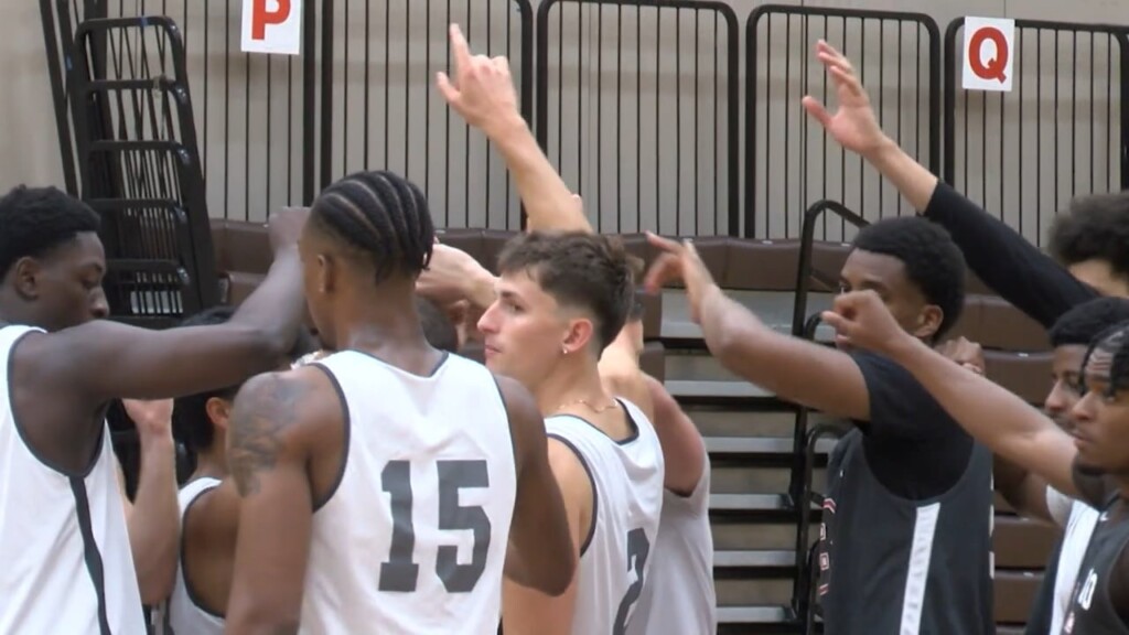 Brown Practices Ahead Of Foreign Trip To France