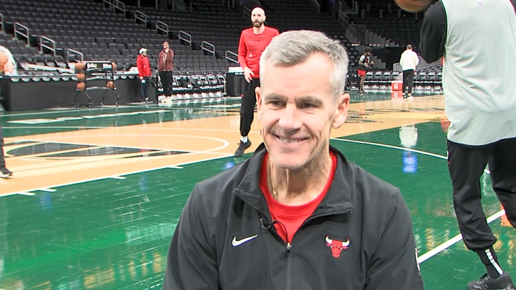 Donovan Int00 00 06 58still002