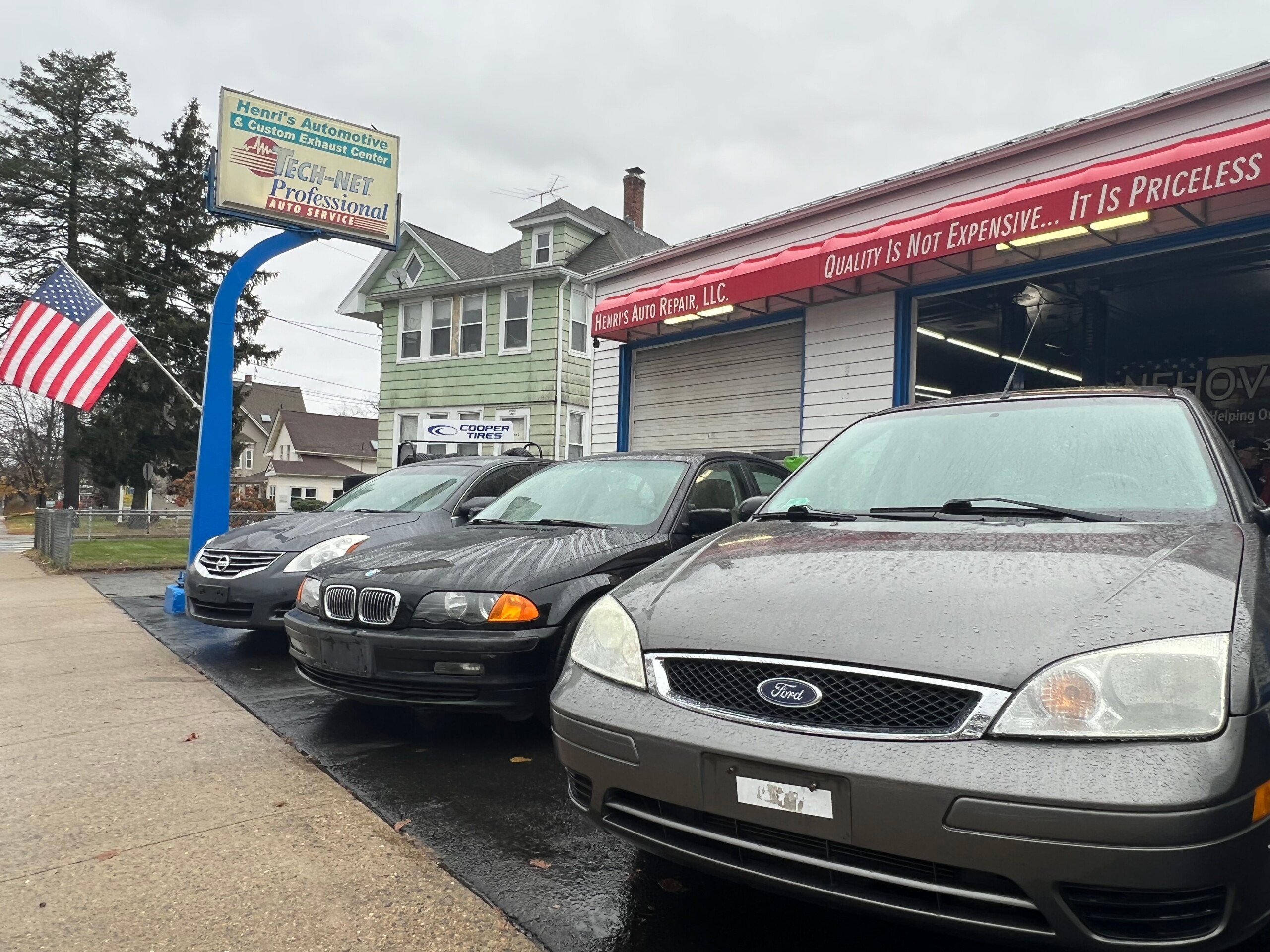 Woonsocket auto shop gives away cars for veterans in need ABC6