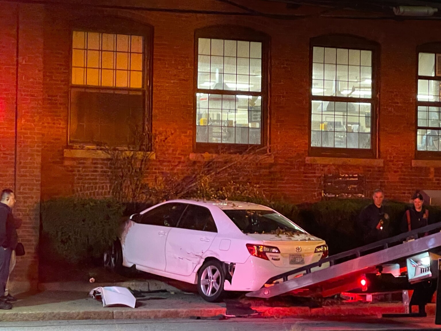 Crash sends car into Teknor Apex building in Pawtucket ABC6