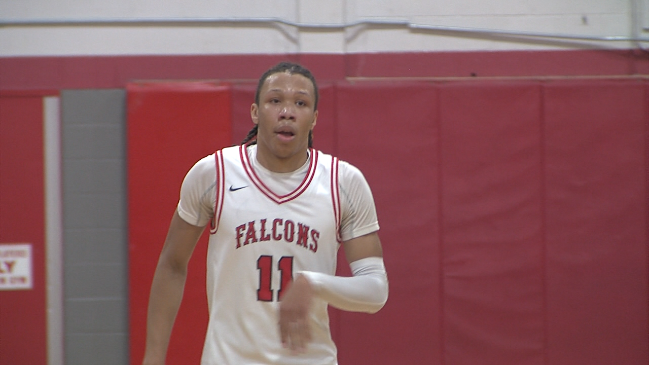 Cranston West Wins in Front of PC's Devin Carter | ABC6