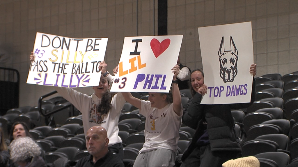 34811 Vo Bryant Albany Wbb V Isteele00 00 09 46still001