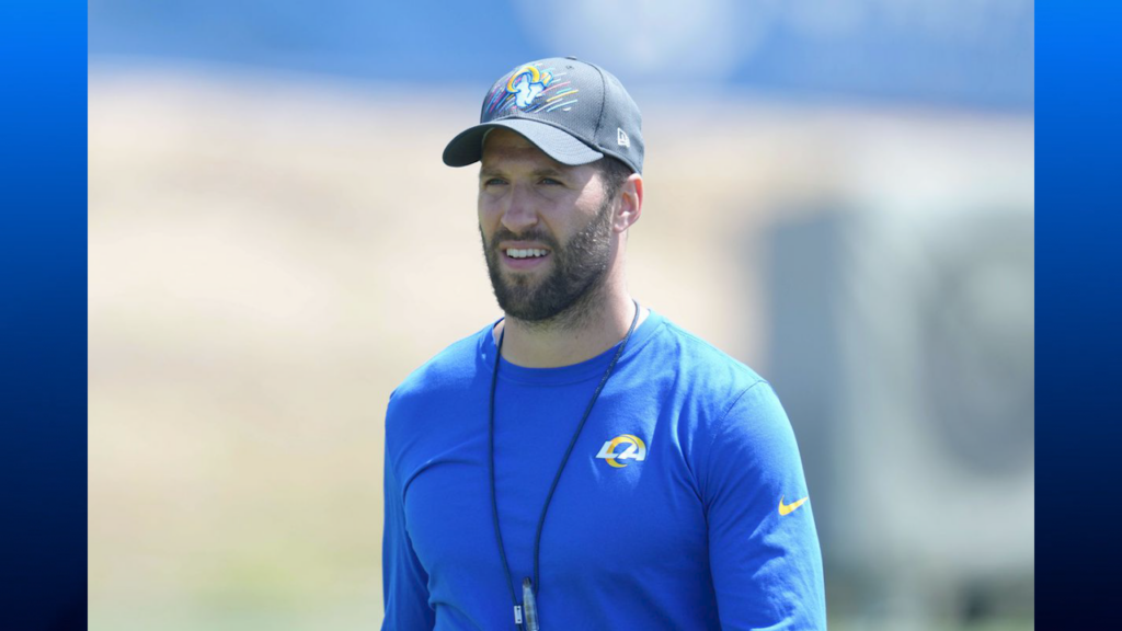 34749 Vo Pats V Coaching Candidates Isteele00 00 02 56still001