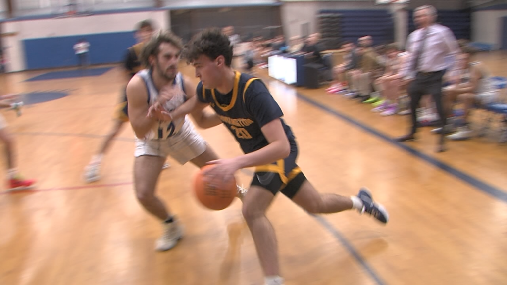 36853 Vo Barrington Cumberland Bbb V Isteele Tria00 00 22 31still001