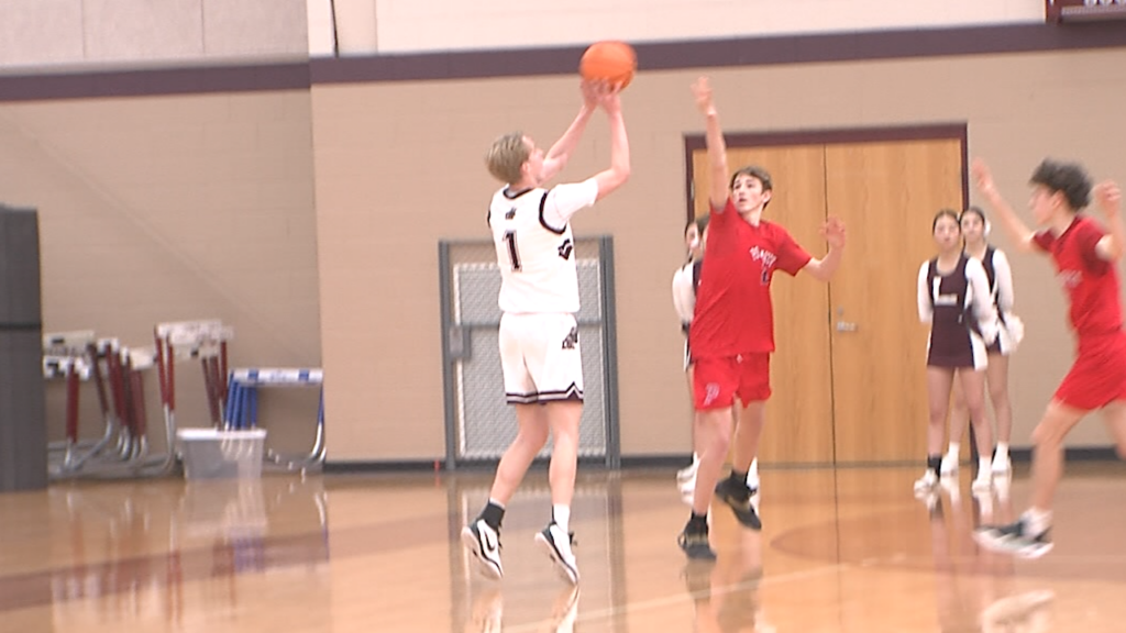 37635 Vo La Salle Portsmouth Bbb V Isteele00 00 11 46still001