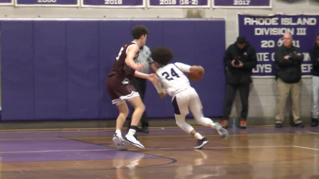 Classical Edges La Salle To Stay Unbeaten In D I Boys Hoops
