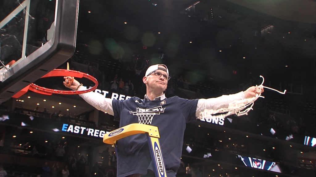 45267 Vo Uconn Illinois Elite Eight Ov Isteele00 00 11 06still001