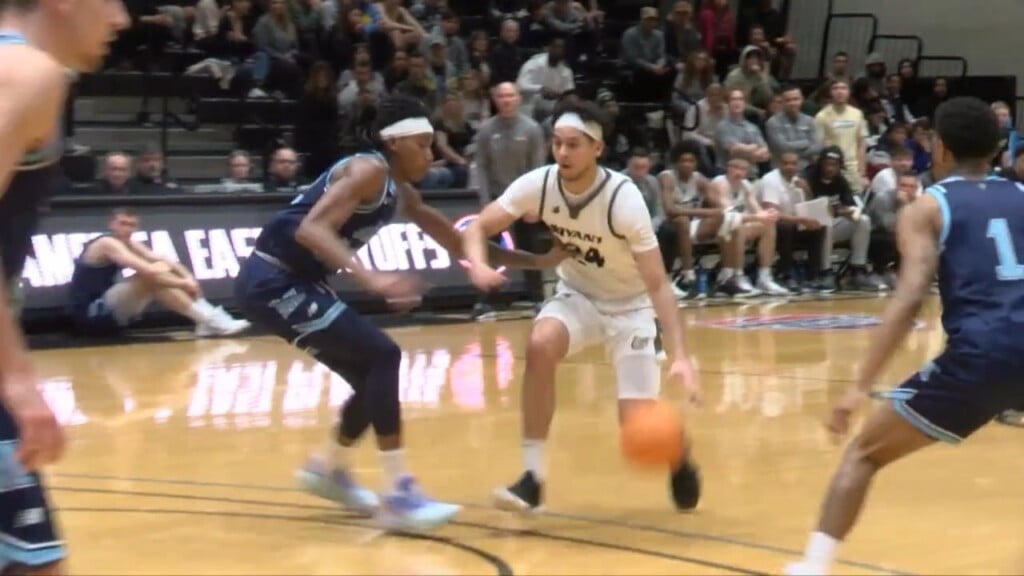 Pinzon Scores 35 Points To Help Bryant Knock Off Maine In America East Quarterfinal