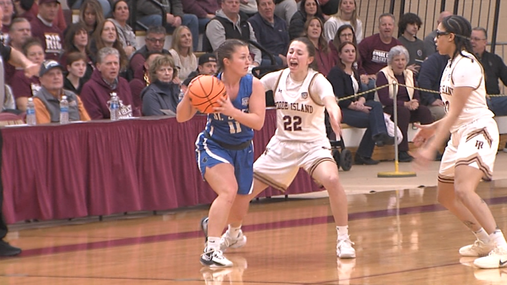 40776 Vo Ric St Josephs Me Wbb Ncaas V Ncoit00 00 11 17still001