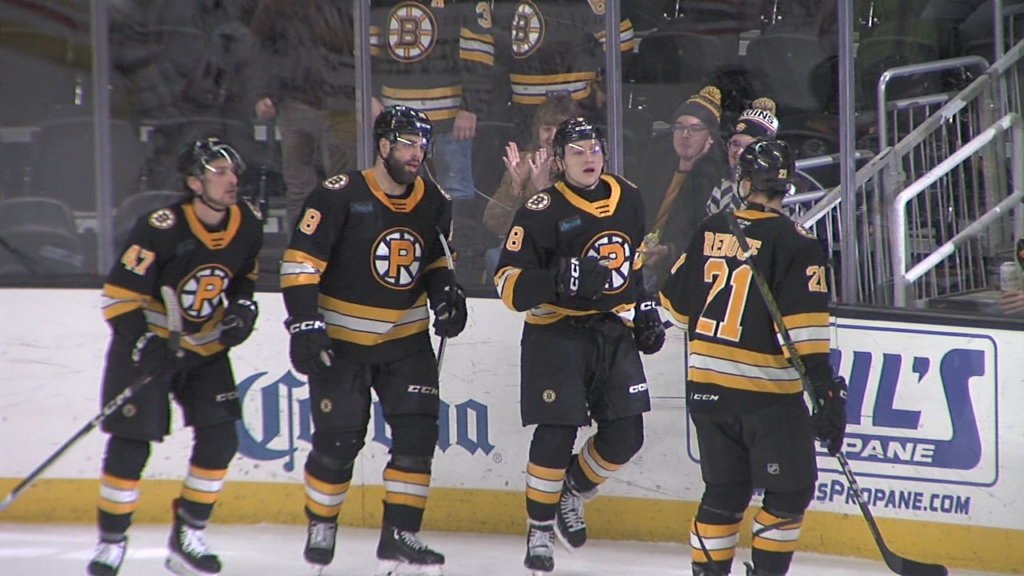 40779 Vo Pbruins Thunderbirds V Ncoit00 00 19 57still001