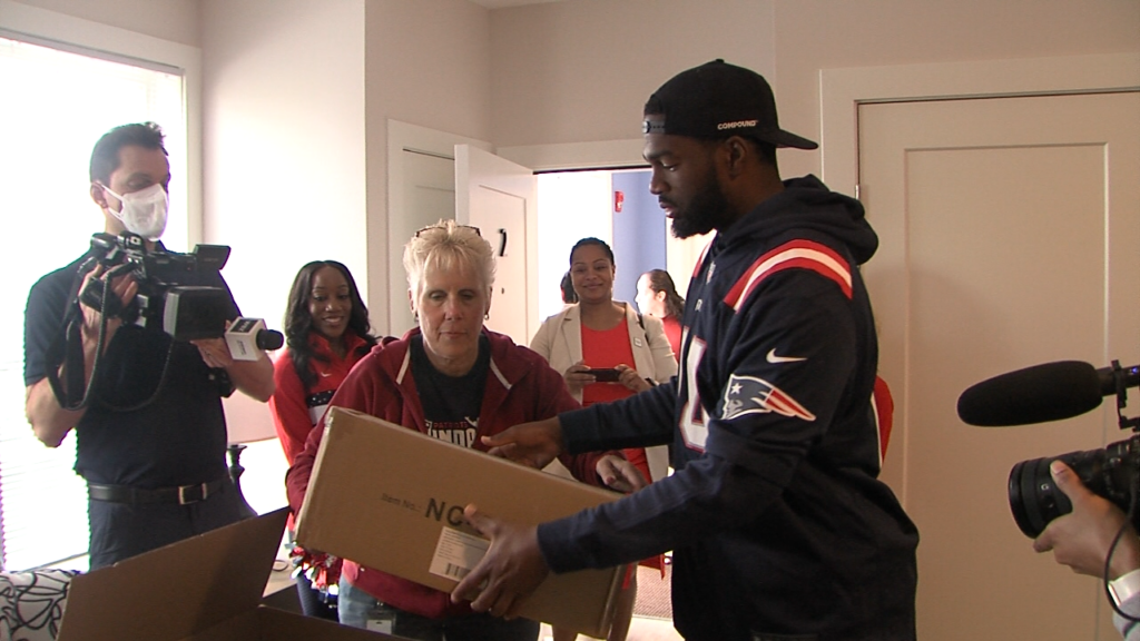 50604 Vo Pats Ov Brissett Foster Event Ncoitmxf00 00 36 30still001