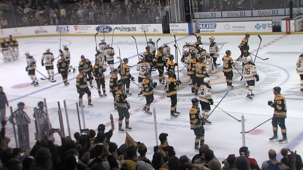 71387 Vo Bruins Ov Black Gold Scrimmage Isteelemxf00 00 55 03still001