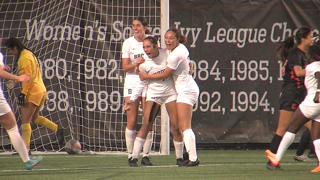 76052 Vo Brown Cornell Wsoc V Isteele00 00 18 20still001