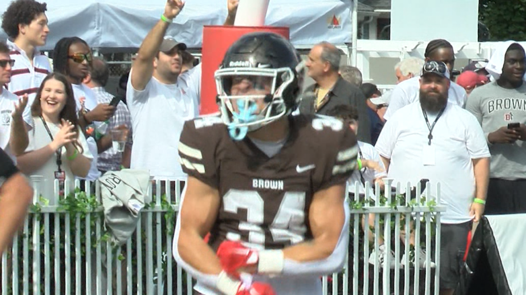 80149 Vo Brown All Ivy Honors Vo Ncoit00 00 24 23still001