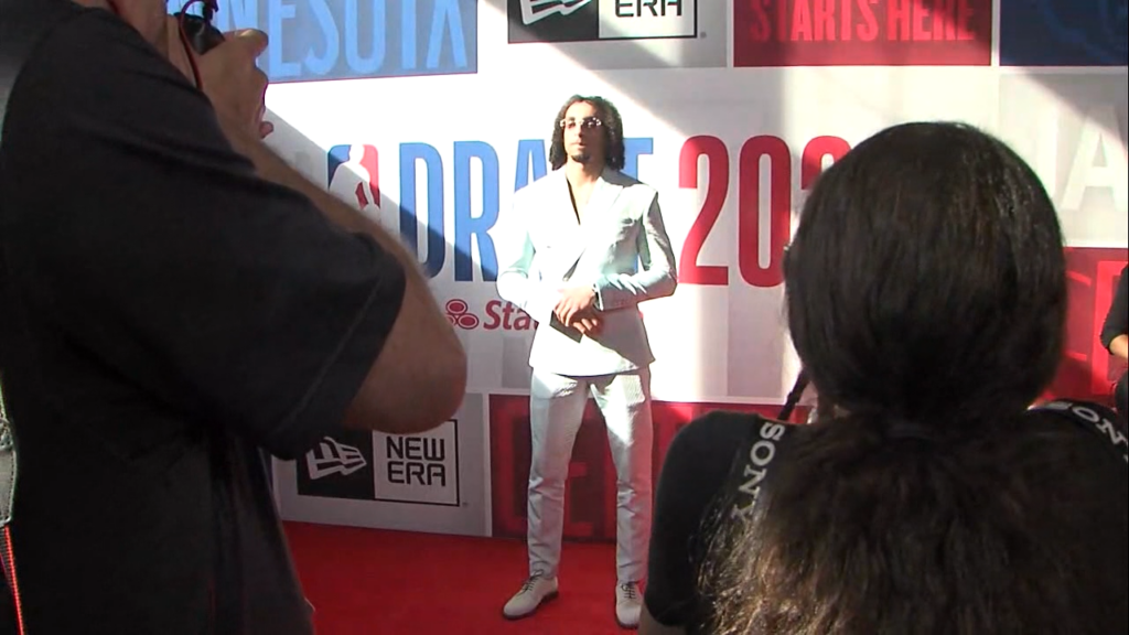 83835 Vo Pc Mbb V Devin Carter Update Isteele00 00 27 54still001