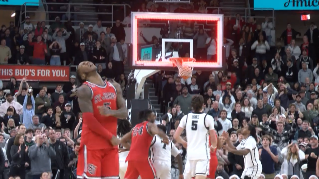 83315 Vo Pc St Johns Mbb Rv Isteele00 00 52 22still001