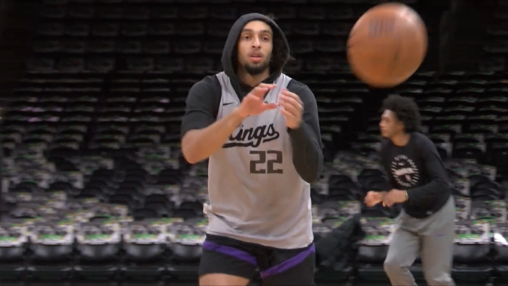 85688 Pkg Devin Carter Kings Celtics P Isteele00 00 29 17still001