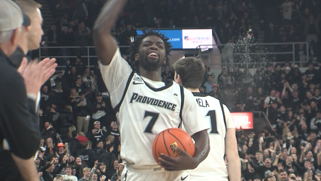 90744 Vo Amp V Winter Sports Economy Isteele00 00 28 47still001