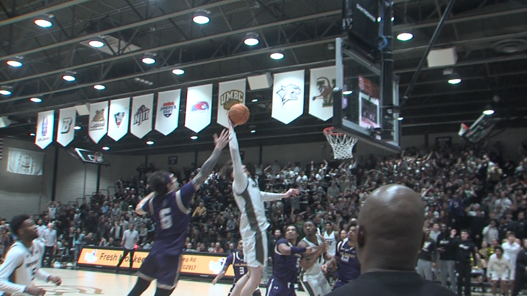 89129 Vo Bryant Albany Rv Isteele00 00 42 56still001