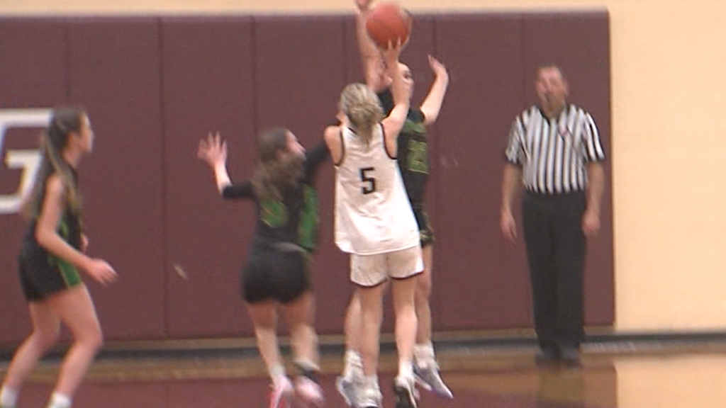 90780 Vo East Greenwich North Smithfield Gbb Isteele00 00 08 43still001