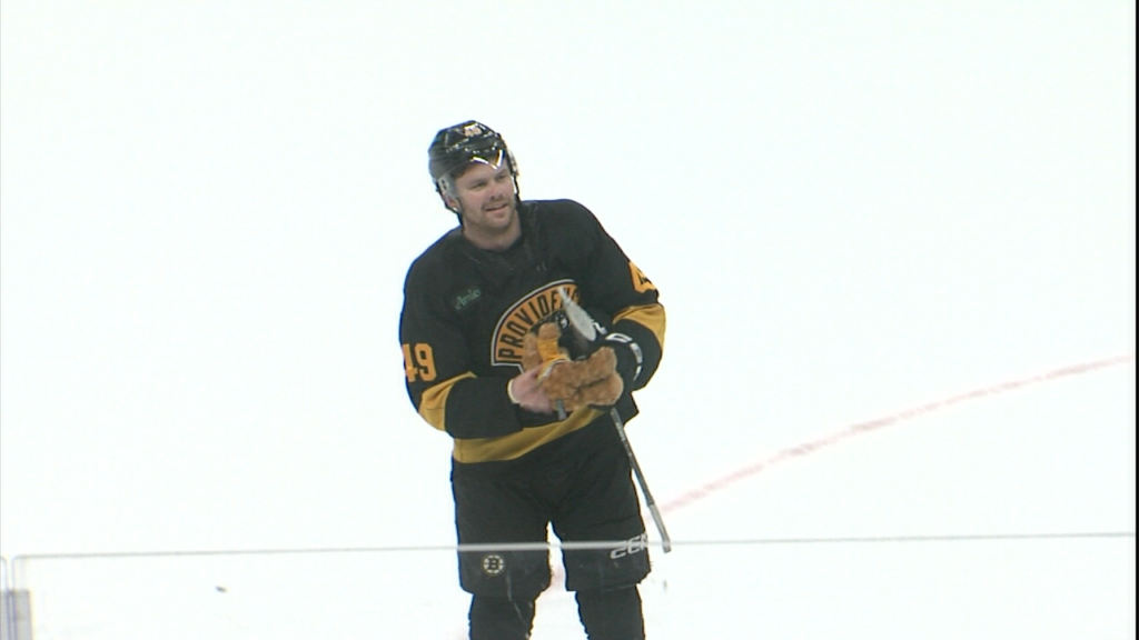 92177 Pkg Sports P 11 3225 Isteele00 00 22 37still002