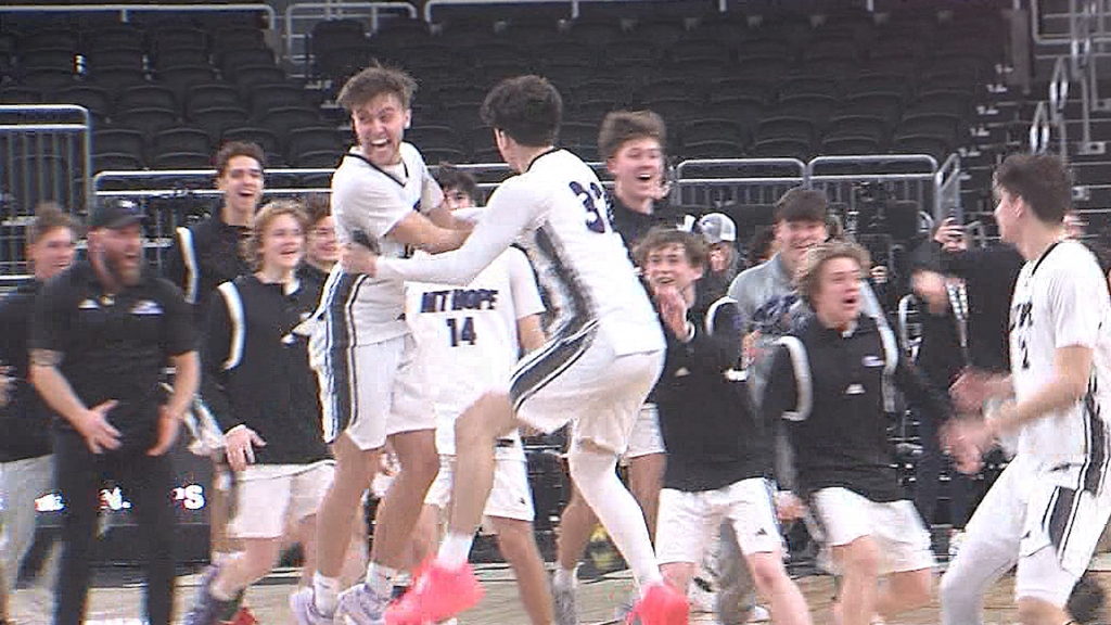 92335 Pkg Sports B Pkg Isteele00 00 58 59still002