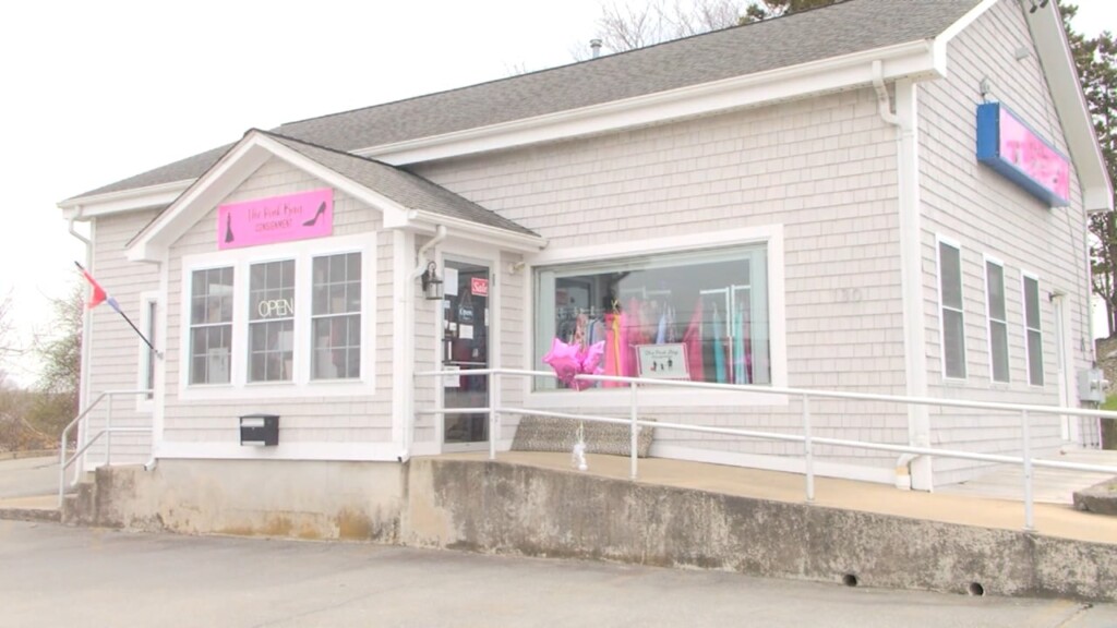 Swansea Business Stays Open