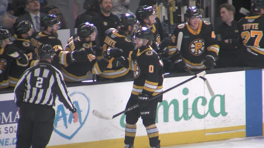 96793 Vo Pbruins Checkers V Isteele00 00 24 39still001