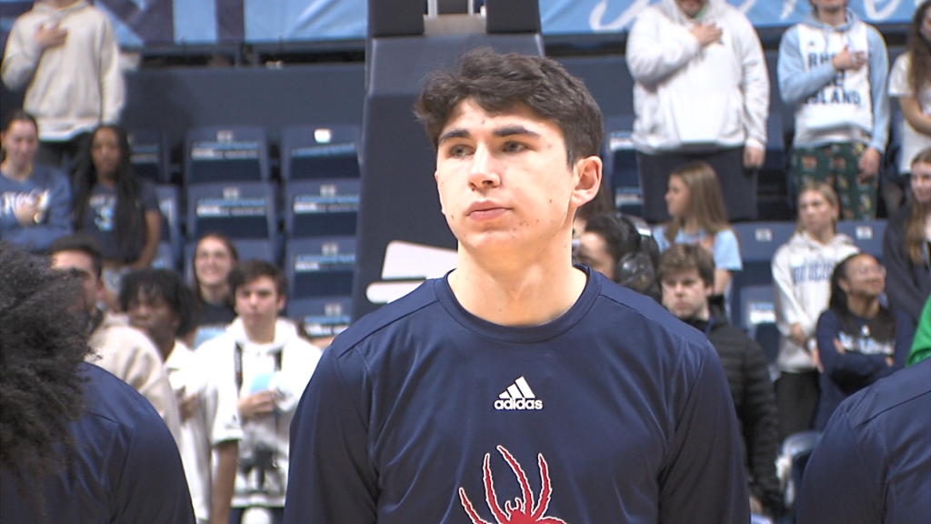 00351 Vo Unh Mbb V Graham Commits Isteelemxf00 00 28 42still001