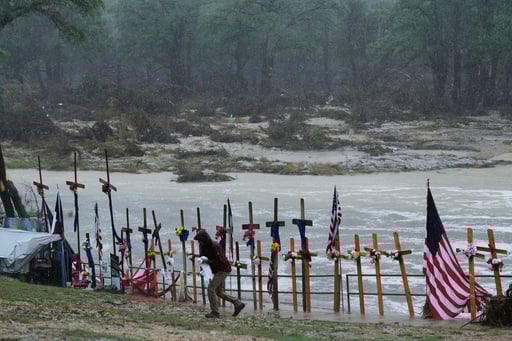 Search For Texas Flood Victims Paused As Heavy Rains Bring New Threat Of High Waters