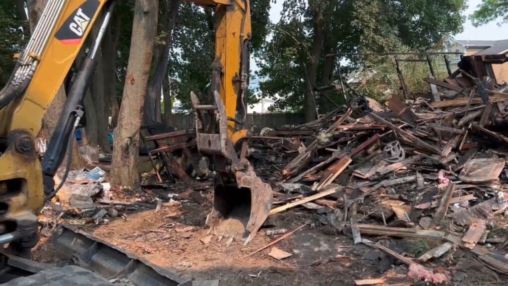 House Collapses During Fire In Bristol 