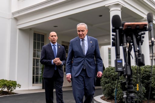 Shutdown Standoff Deepens Ahead Of Crucial Meeting At The White House