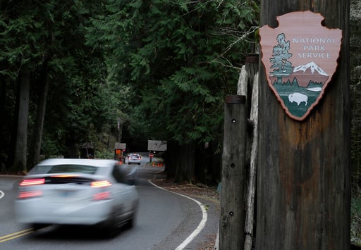 Former National Park Superintendents Urge Trump Administration To Close Parks In Case Of Shutdown
