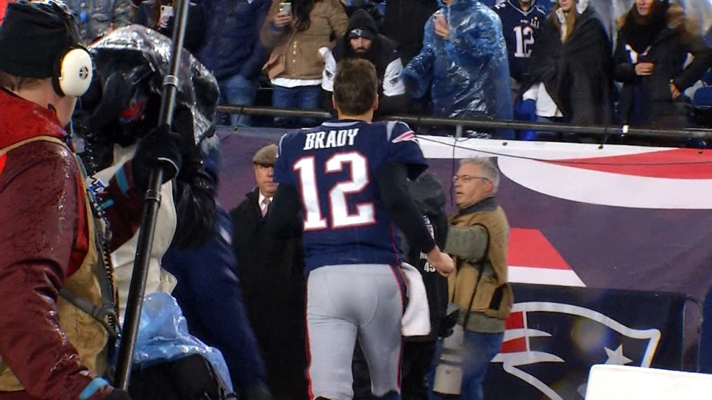 00060434 Nick On Brady Leaving Pkg.still001