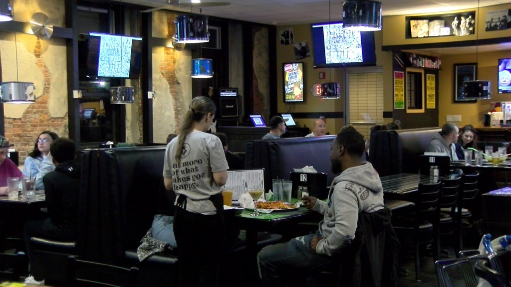 Massrestaurants.still001