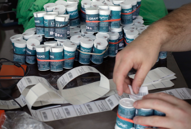 Boston Pot Store Opoens