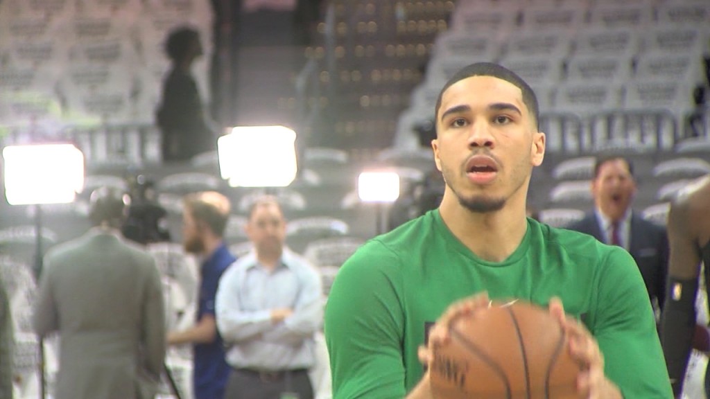 00062840 Nba Horse.mpg.still001